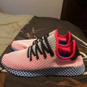 Adidas deerupt